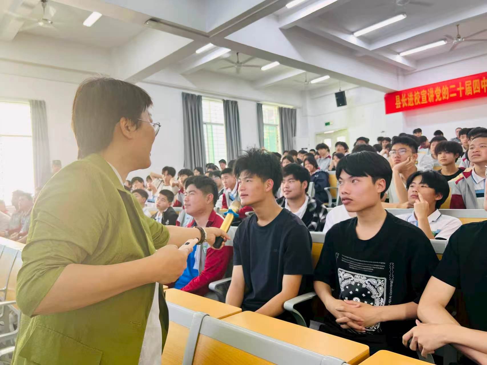 《知识就是力量》|“领读者沐光计划”走进福建省安溪茶业职业技术学校(图13) 《知识就是力量》|“领读者沐光计划”走进福建省安溪茶业职业技术学校(图13)