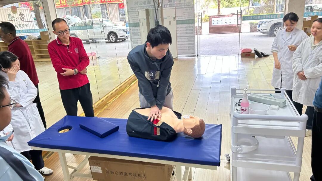 我司在人才培养基地成功举办安溪华侨职校2022级（医药卫生类）专业技能考试培训活动(图9)
