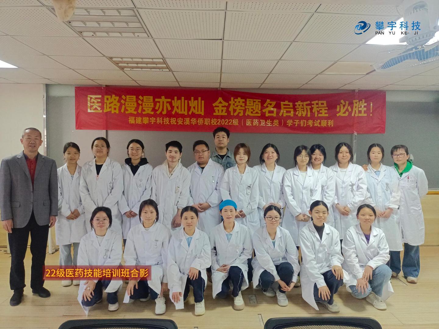65fee3500f7f76a1a0f5dc32b0eec808.jpg