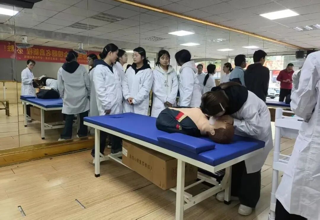 我司在人才培养基地成功举办安溪华侨职校2022级（医药卫生类）专业技能考试培训活动(图12)