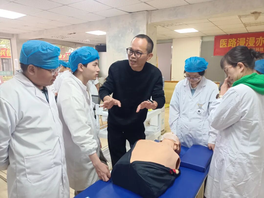 我司在人才培养基地成功举办安溪华侨职校2022级（医药卫生类）专业技能考试培训活动(图20)