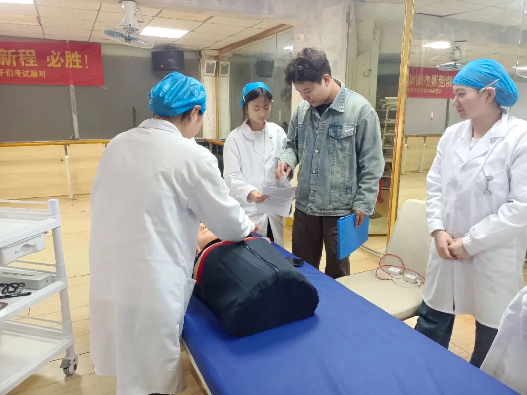我司在人才培养基地成功举办安溪华侨职校2022级（医药卫生类）专业技能考试培训活动(图15)