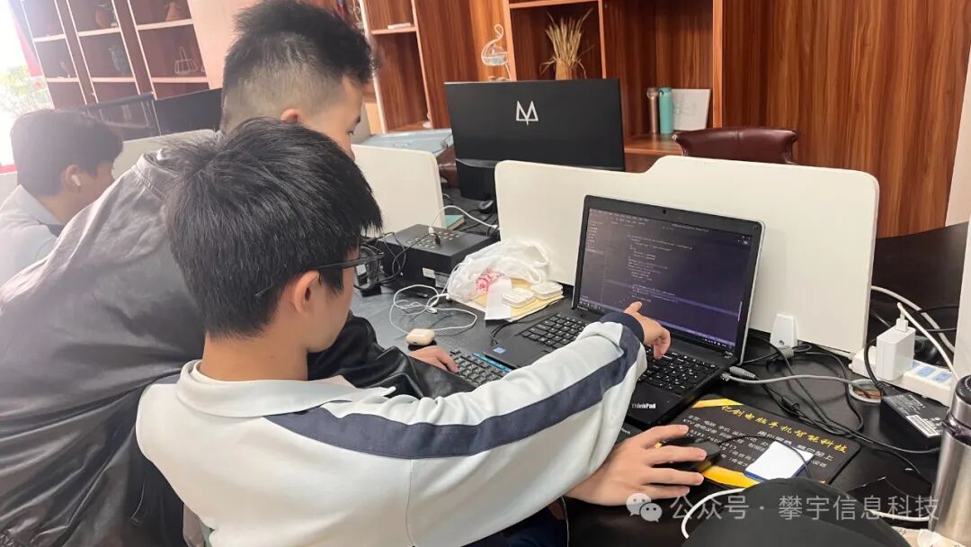 攀宇（宇拓）科技｜紧锣密鼓集训，攀家学子剑指移动应用与开发大赛(图28)